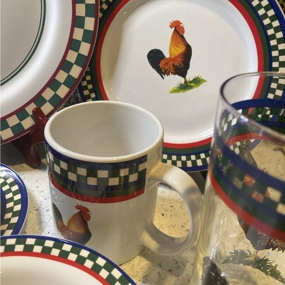 Ella's Rooster Bob Timberlake 7pc Set w/dinner plate, bowl, dessert, saucer. - Picture 4 of 7